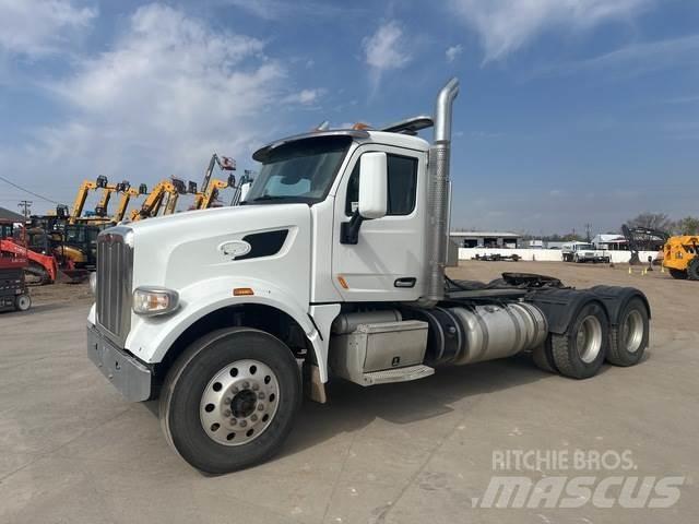 Peterbilt 567 Conventional Trucks / Tractor Trucks