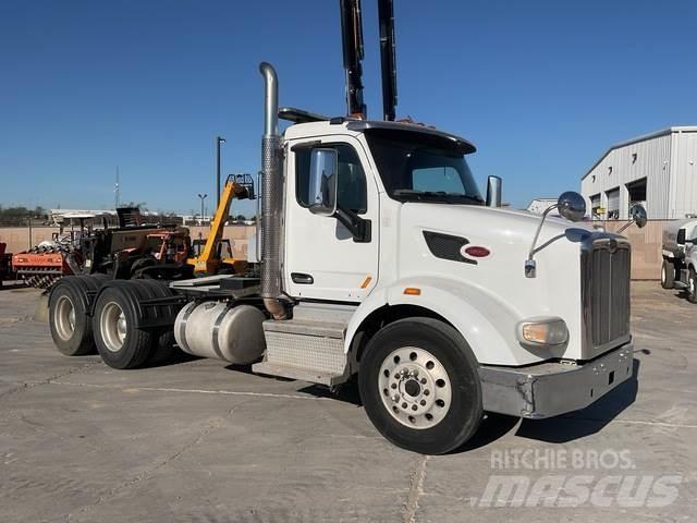 Peterbilt 567 Conventional Trucks / Tractor Trucks