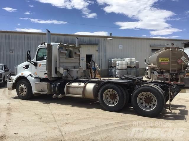 Peterbilt 567 Conventional Trucks / Tractor Trucks