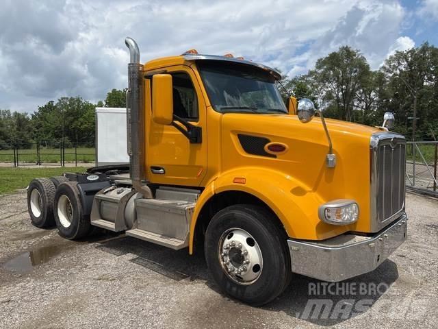 Peterbilt 567 Conventional Trucks / Tractor Trucks