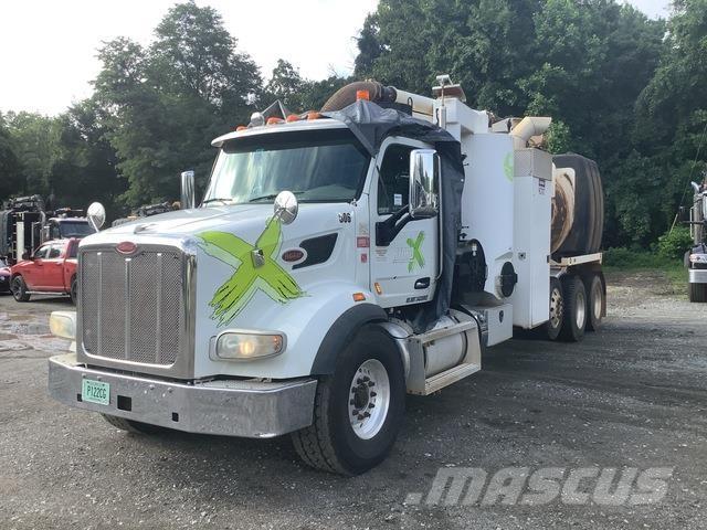 Peterbilt 567 Crawler Excavators