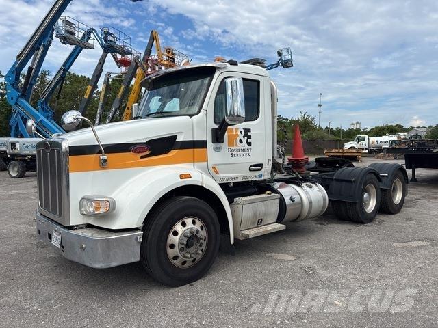 Peterbilt 567 Conventional Trucks / Tractor Trucks