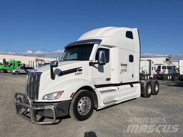 Peterbilt 579 Conventional Trucks / Tractor Trucks