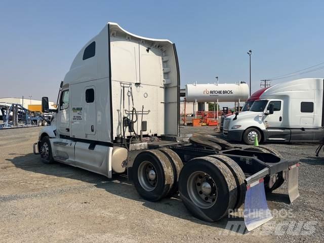 Peterbilt 579 Conventional Trucks / Tractor Trucks
