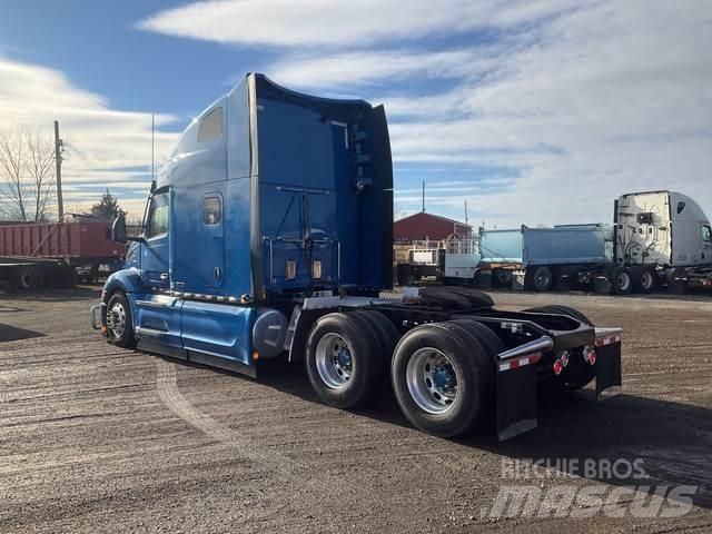 Peterbilt 579 Conventional Trucks / Tractor Trucks