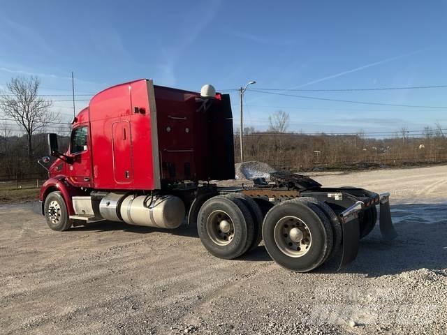Peterbilt 579 Conventional Trucks / Tractor Trucks