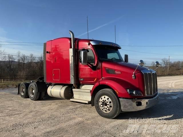 Peterbilt 579 Conventional Trucks / Tractor Trucks