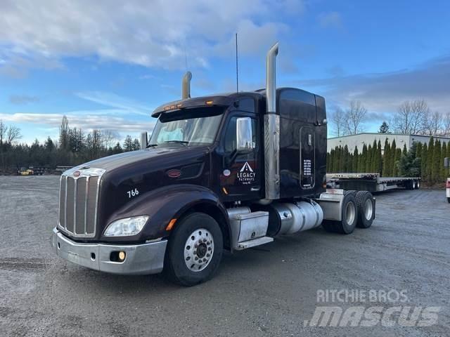 Peterbilt 579 Conventional Trucks / Tractor Trucks