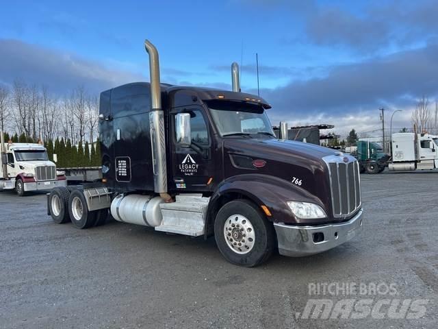 Peterbilt 579 Conventional Trucks / Tractor Trucks