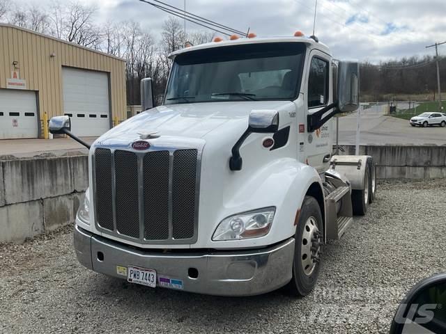 Peterbilt 579 Conventional Trucks / Tractor Trucks