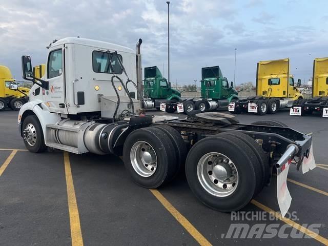 Peterbilt 579 Conventional Trucks / Tractor Trucks