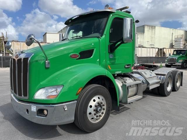Peterbilt 579 Conventional Trucks / Tractor Trucks