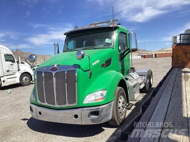 Peterbilt 579 Conventional Trucks / Tractor Trucks