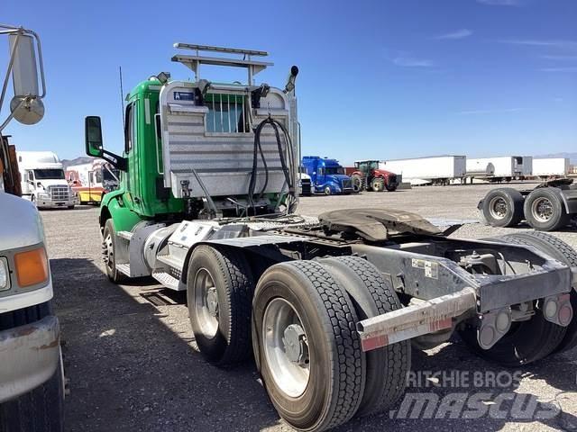 Peterbilt 579 Conventional Trucks / Tractor Trucks