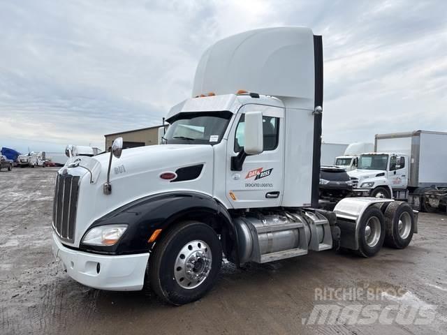 Peterbilt 579 Conventional Trucks / Tractor Trucks