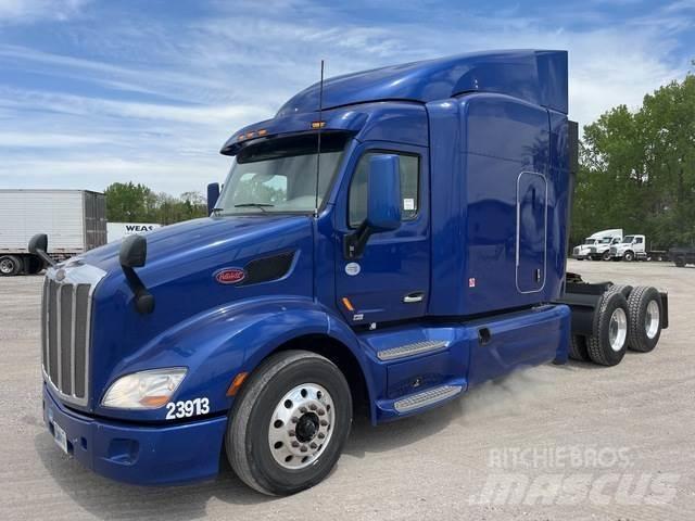 Peterbilt 579 Conventional Trucks / Tractor Trucks