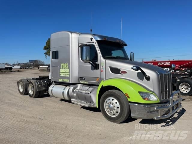 Peterbilt 579 Conventional Trucks / Tractor Trucks