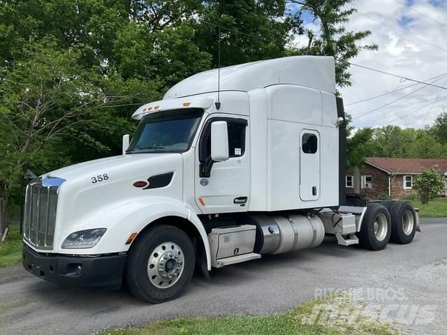 Peterbilt 579 Conventional Trucks / Tractor Trucks