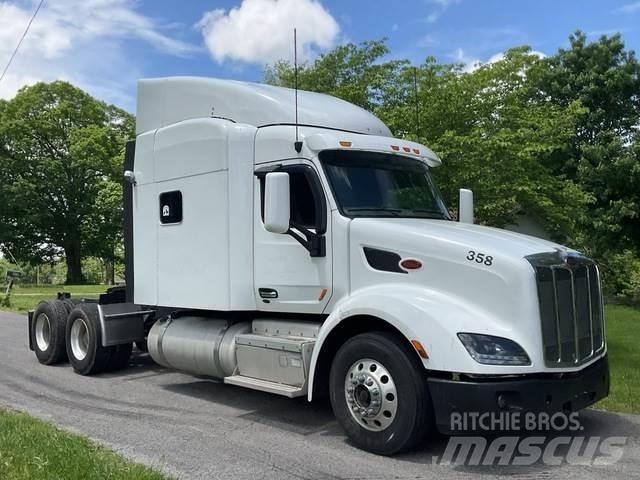 Peterbilt 579 Conventional Trucks / Tractor Trucks
