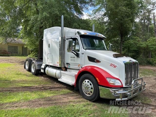 Peterbilt 579 Conventional Trucks / Tractor Trucks