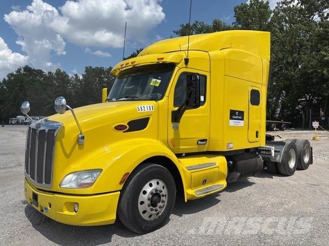 Peterbilt 579 Conventional Trucks / Tractor Trucks