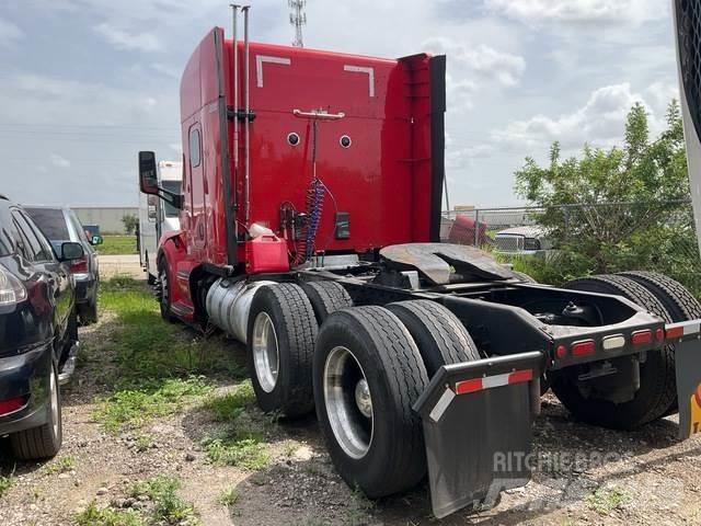 Peterbilt 579 Conventional Trucks / Tractor Trucks