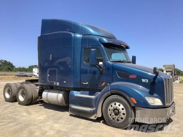Peterbilt 579 Conventional Trucks / Tractor Trucks