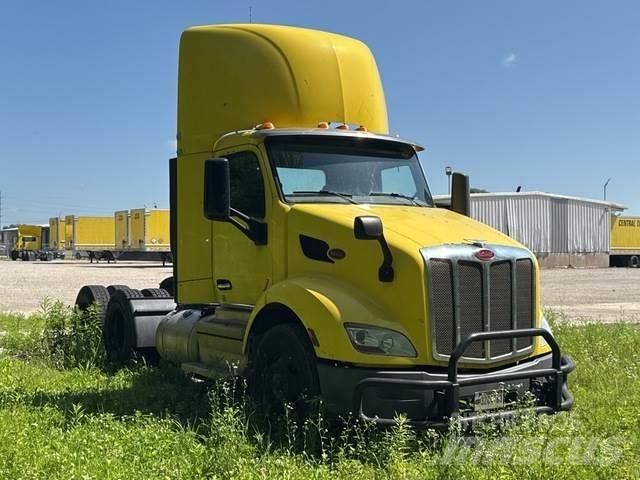 Peterbilt 579 Conventional Trucks / Tractor Trucks