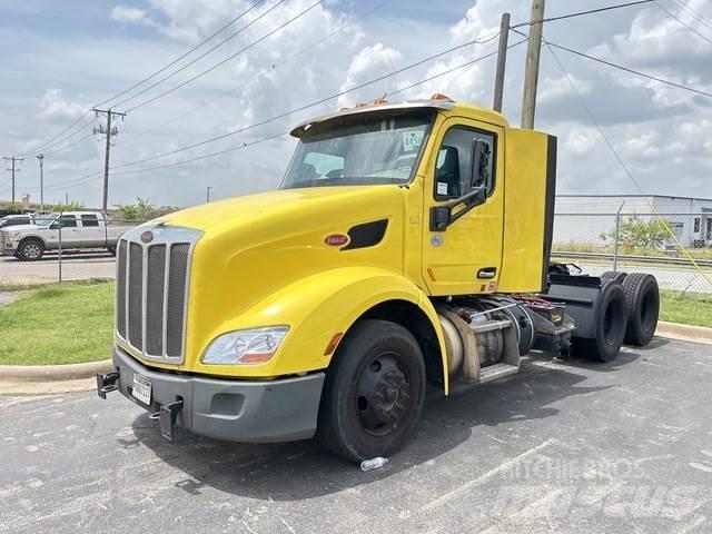 Peterbilt 579 Conventional Trucks / Tractor Trucks