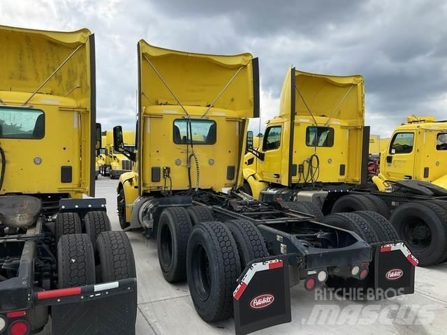 Peterbilt 579 Conventional Trucks / Tractor Trucks