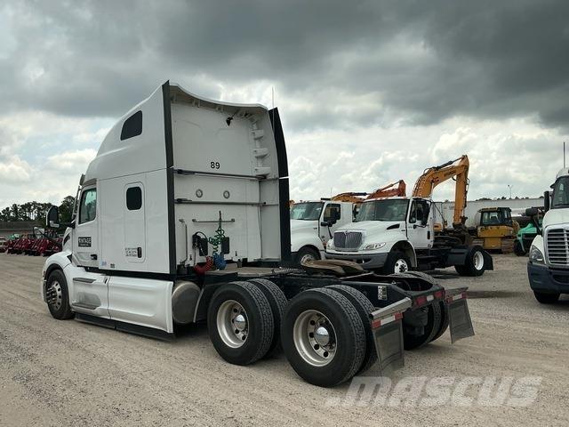 Peterbilt 579 Conventional Trucks / Tractor Trucks