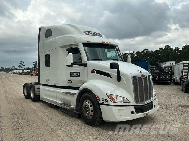 Peterbilt 579 Conventional Trucks / Tractor Trucks