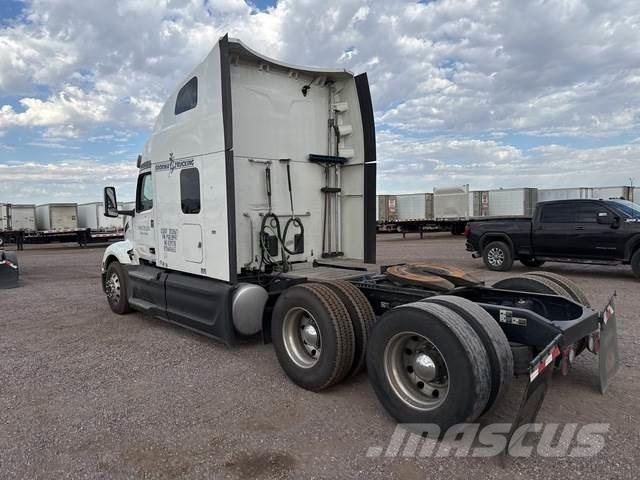 Peterbilt 579 Conventional Trucks / Tractor Trucks