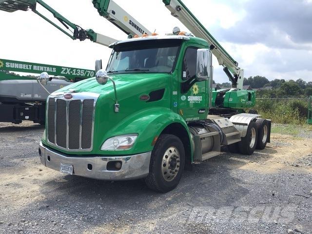 Peterbilt 579 Conventional Trucks / Tractor Trucks
