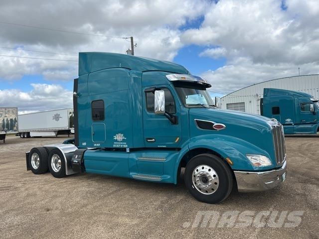 Peterbilt 579 Conventional Trucks / Tractor Trucks