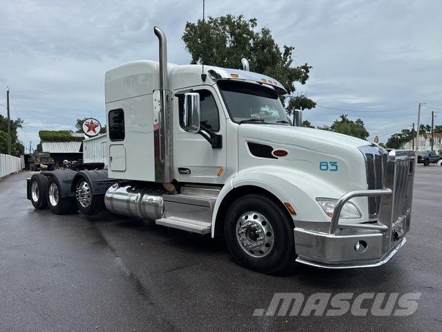 Peterbilt 579 Conventional Trucks / Tractor Trucks