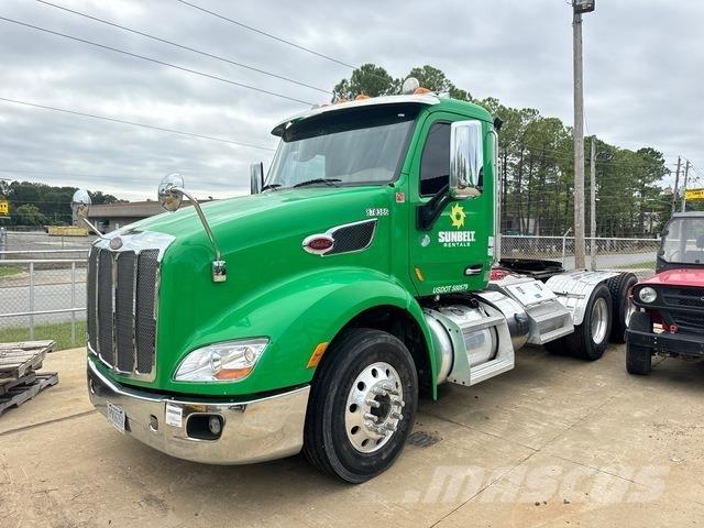 Peterbilt 579 Conventional Trucks / Tractor Trucks