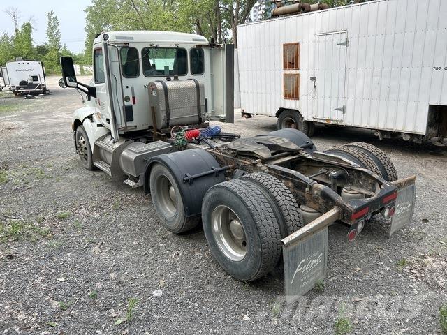 Peterbilt 579 Conventional Trucks / Tractor Trucks