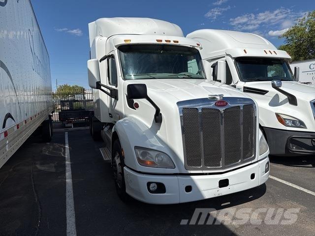 Peterbilt 579 Conventional Trucks / Tractor Trucks