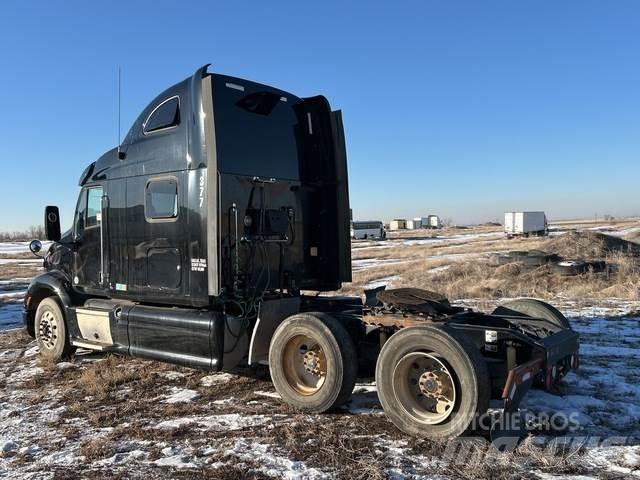 Peterbilt 587 Conventional Trucks / Tractor Trucks