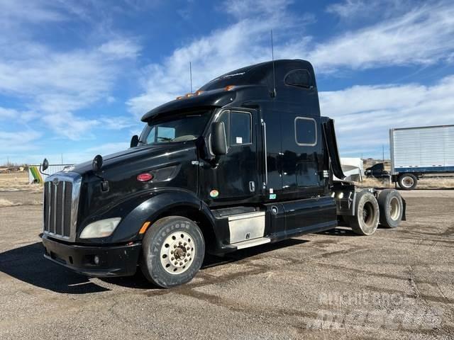 Peterbilt 587 Conventional Trucks / Tractor Trucks