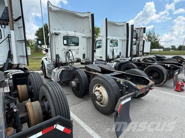 Peterbilt M579 Conventional Trucks / Tractor Trucks