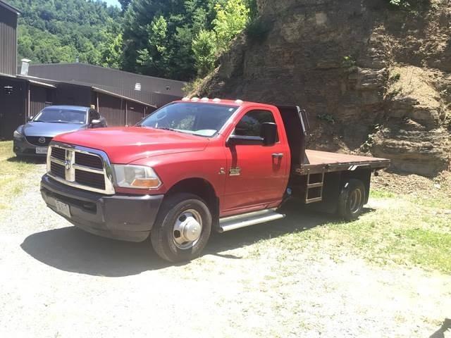 RAM 3500 Flatbed Trucks