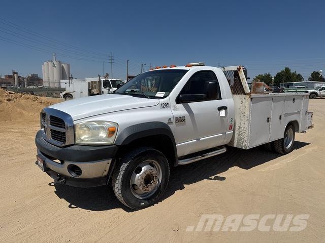 RAM 4500 Work Trucks / Municipal