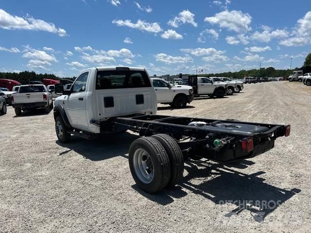 RAM 5500 Cabins and interior