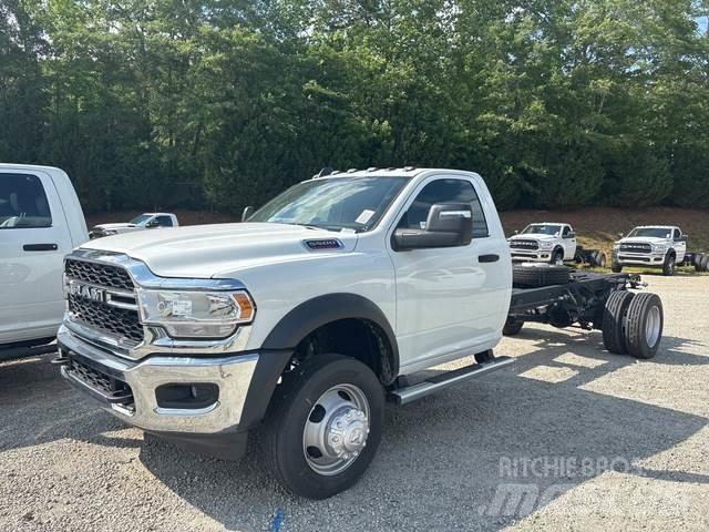 RAM 5500 Cabins and interior