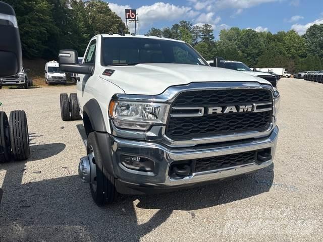 RAM 5500 Cabins and interior