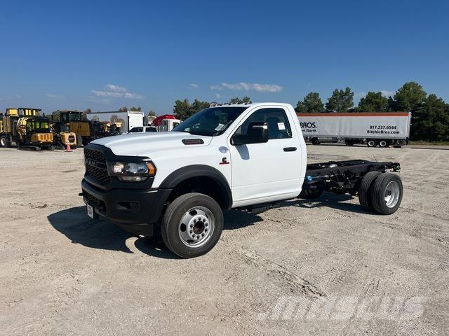 RAM 5500 Cabins and interior