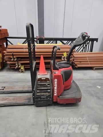 Raymond 8410 Pallet Truck