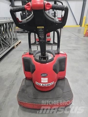 Raymond 8410 Pallet Truck